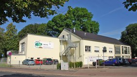 Das Foto zeigt ein Gebäude der Nordwestdeuschen Forstlichen Versuchsanstalt in Göttingen
