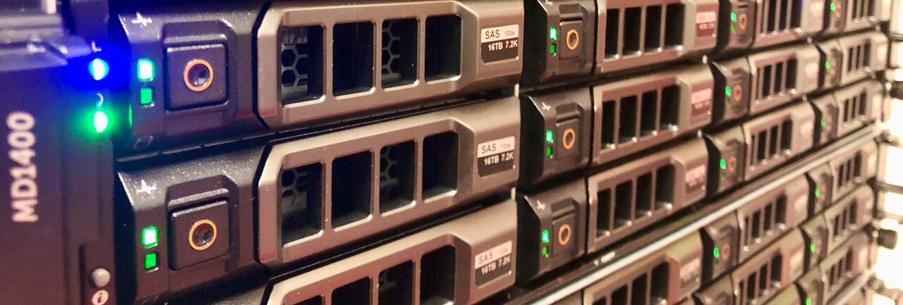 Bündelung mehrerer Festplatten zu einem physischen Laufwerk